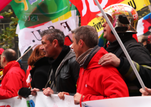 Manifestants en tête de cortège de la manifestation contre la réforme des retraites du 5 décembre 2019.